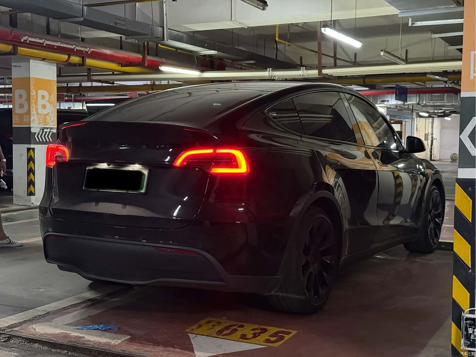 Tesla Model Y, 2021 17