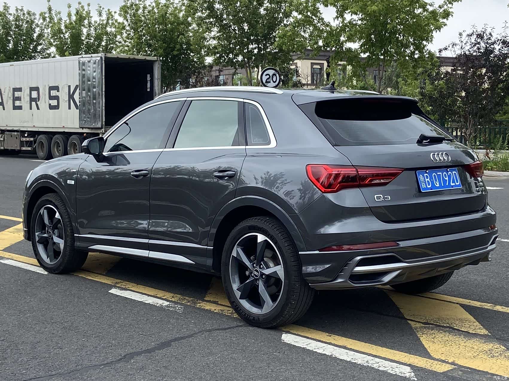 Audi Q3, 2022 14