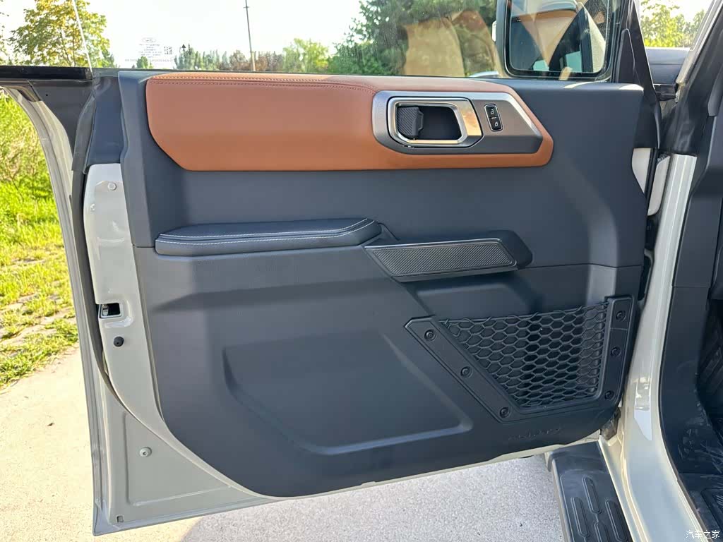 Ford Bronco, 2024 12