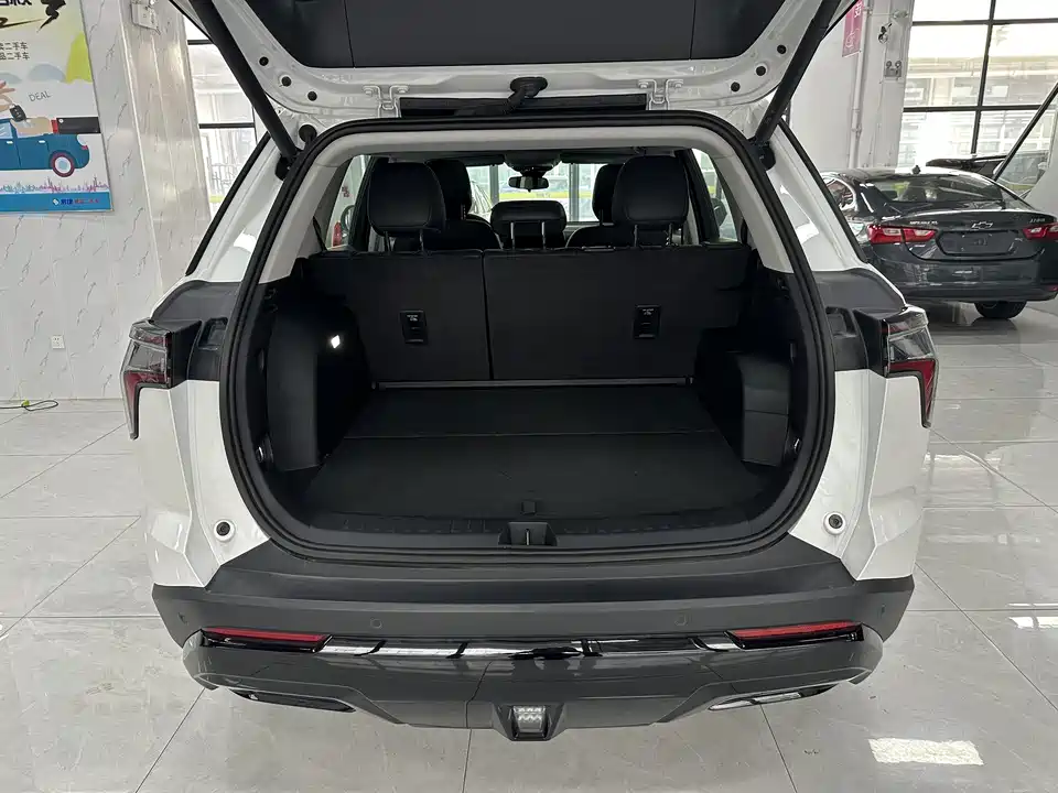 Chevrolet Explorer Plus