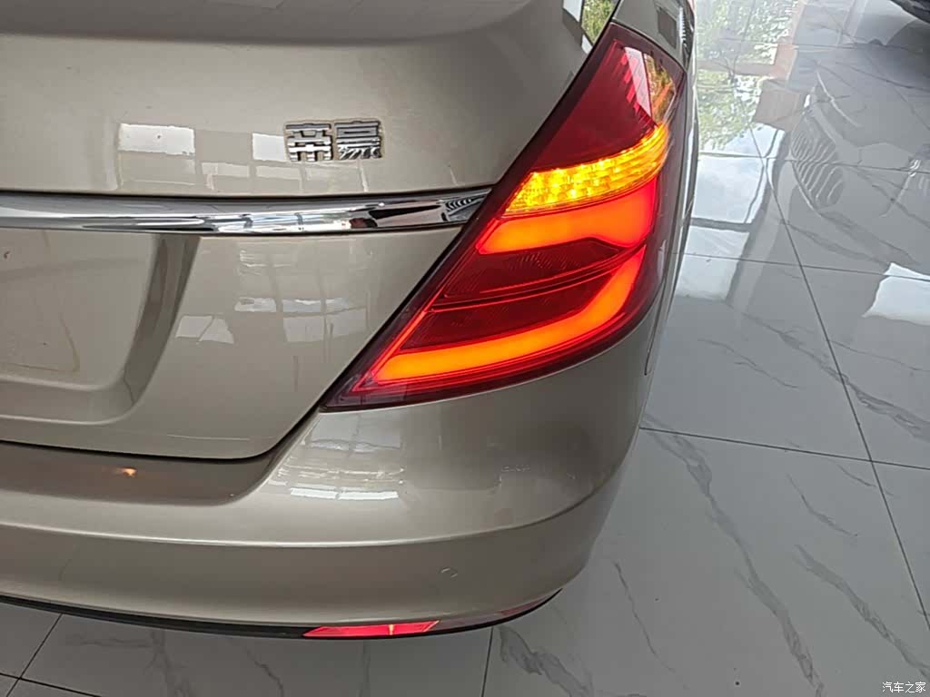 Geely Emgrand, 2017 8
