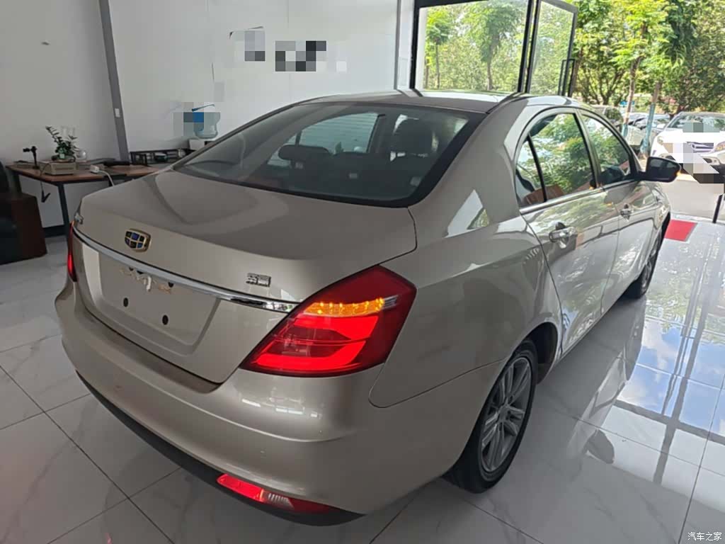 Geely Emgrand, 2017 7