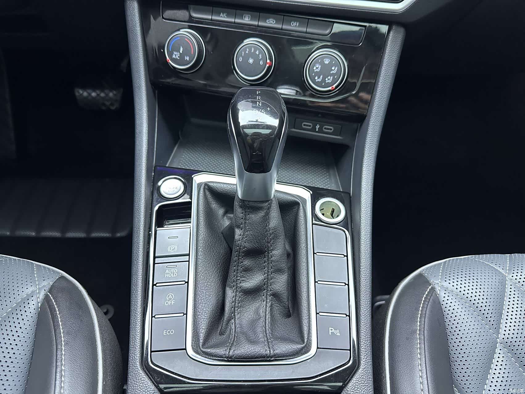 Volkswagen Sagitar, 2023 15