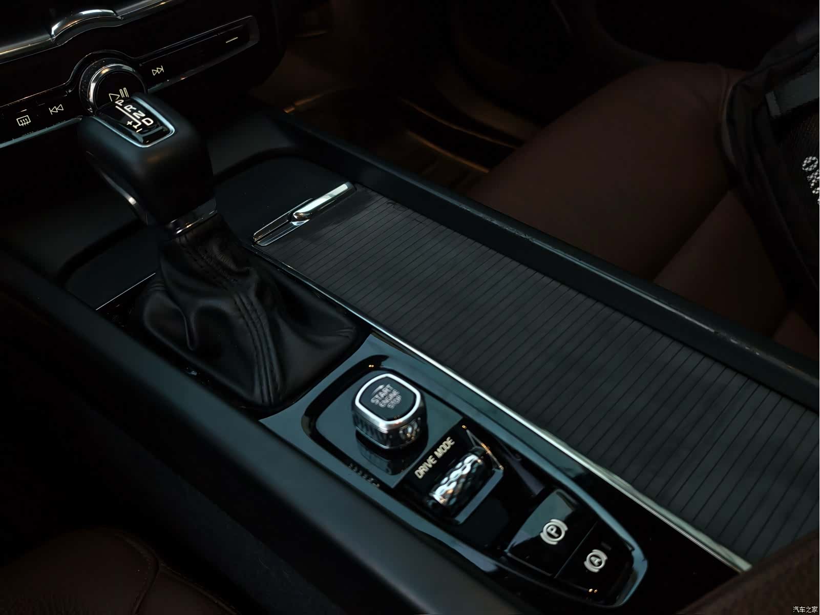 Volvo XC60, 2019 14