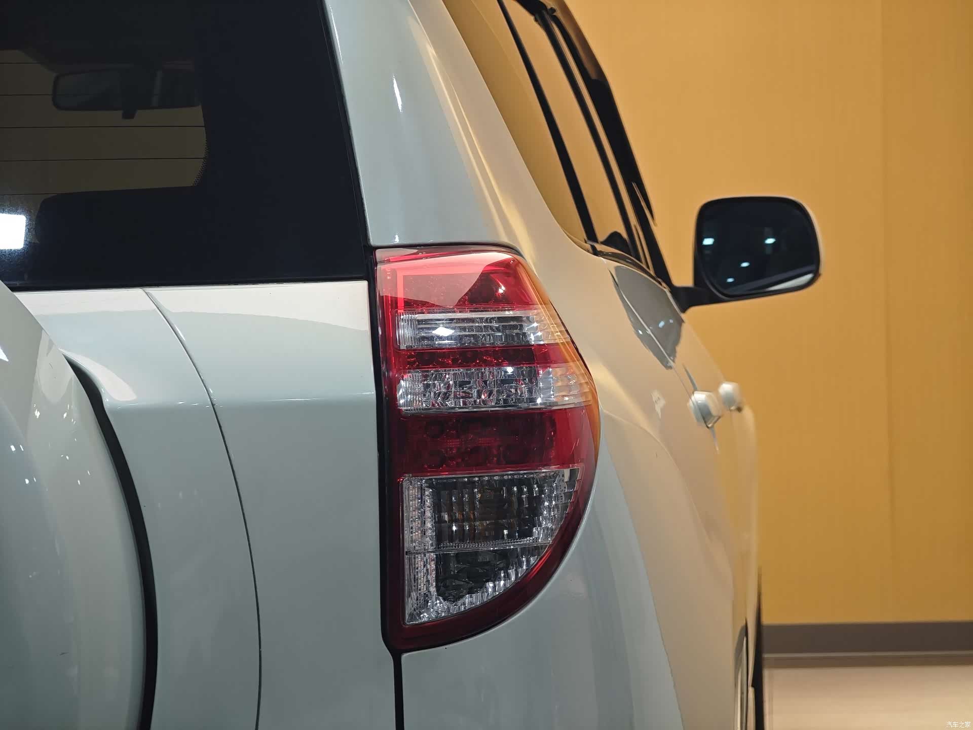 Toyota RAV4, 2011 25