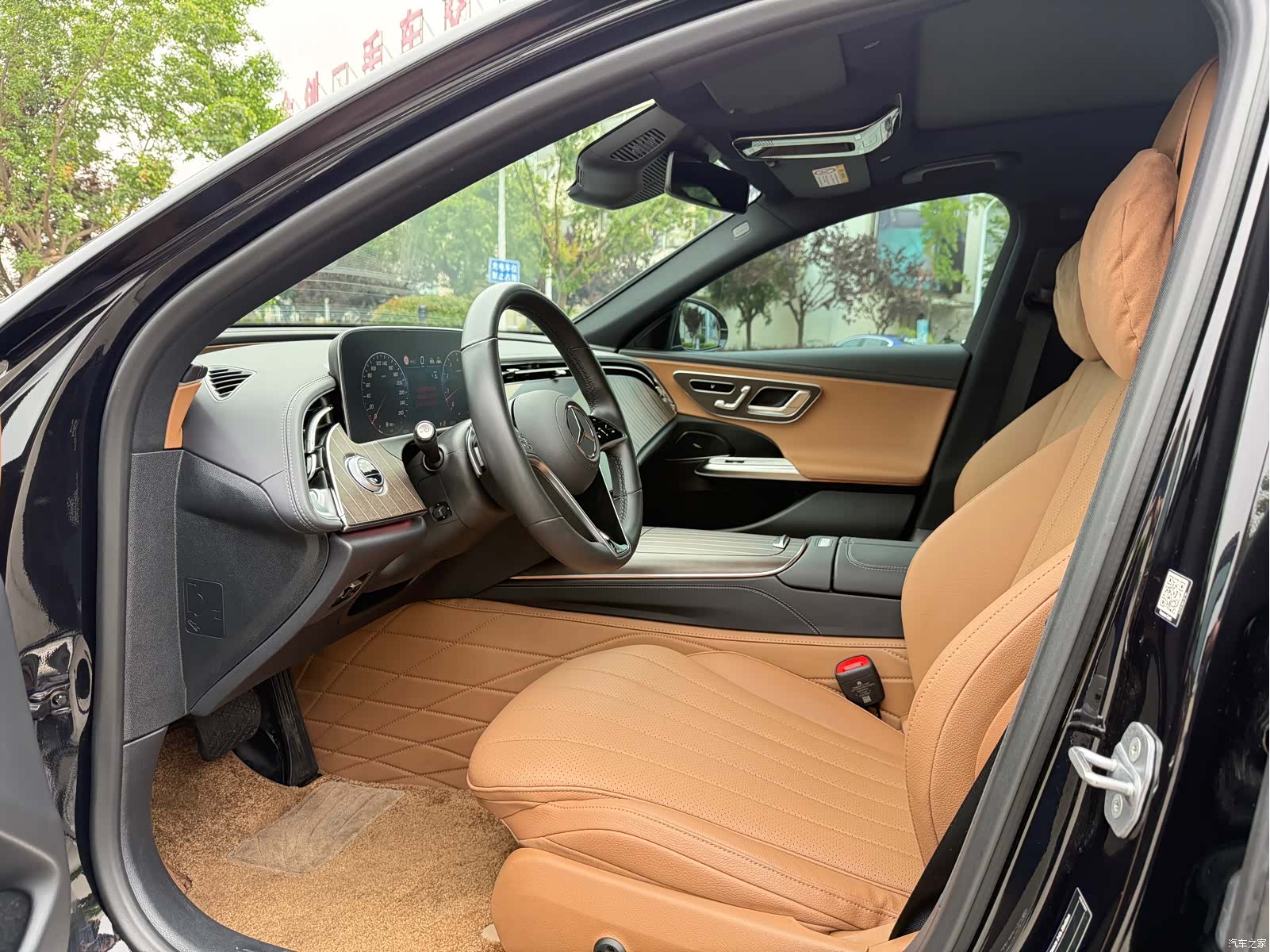 Mercedes-Benz E-Class, 2024 7