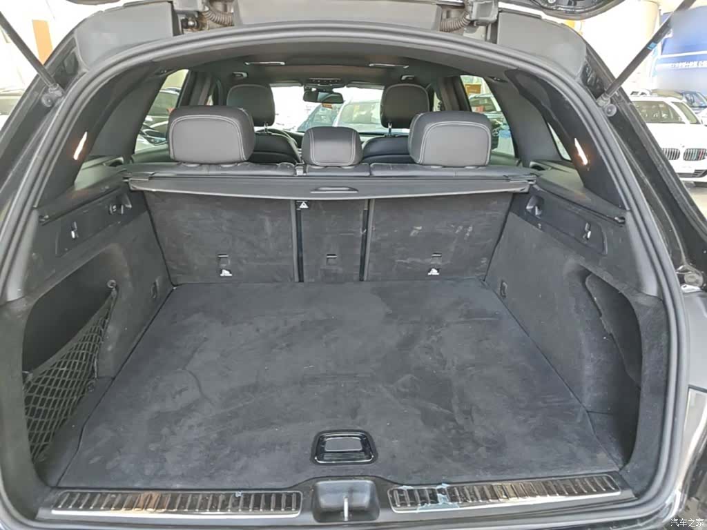 Mercedes-Benz GLC, 2019 19
