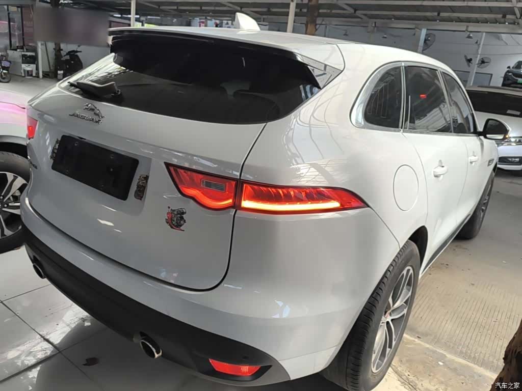 Jaguar F-PACE, 2016 7