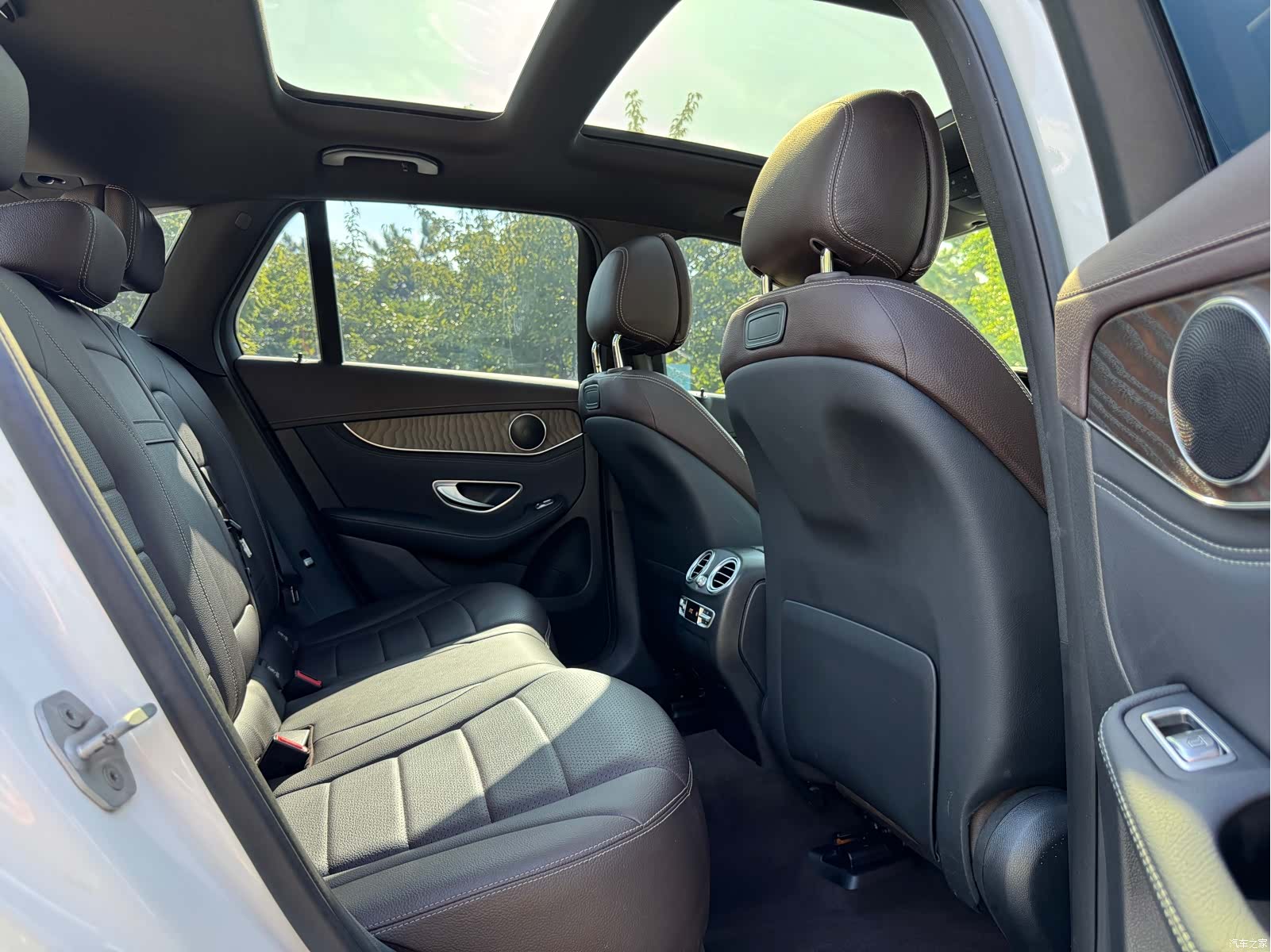 Mercedes-Benz GLC, 2016 19