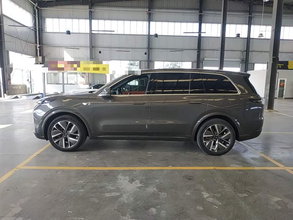 Li Auto Ideal L8