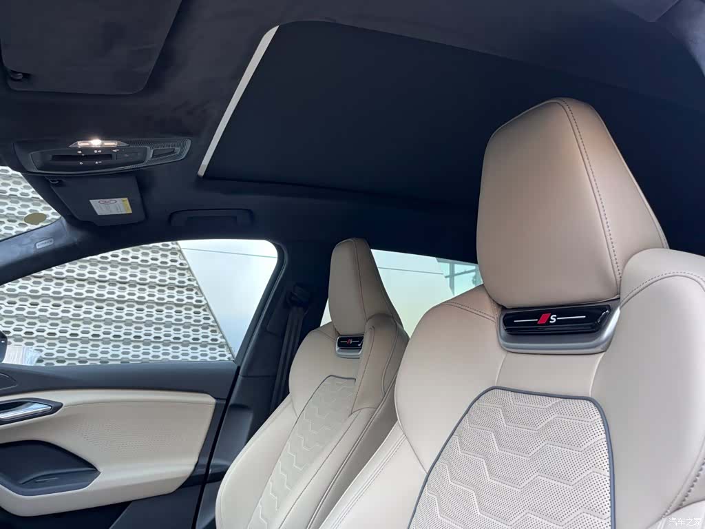 Audi e-tron, 2026 4