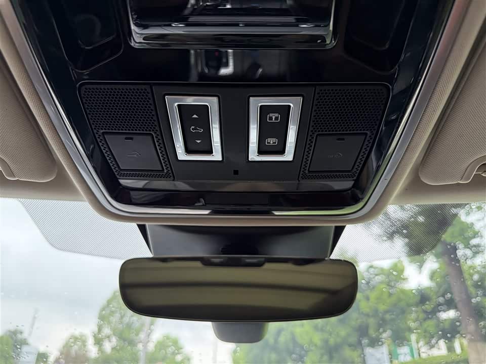 Land Rover Range Rover Sport Land Rover Range Rover Sport