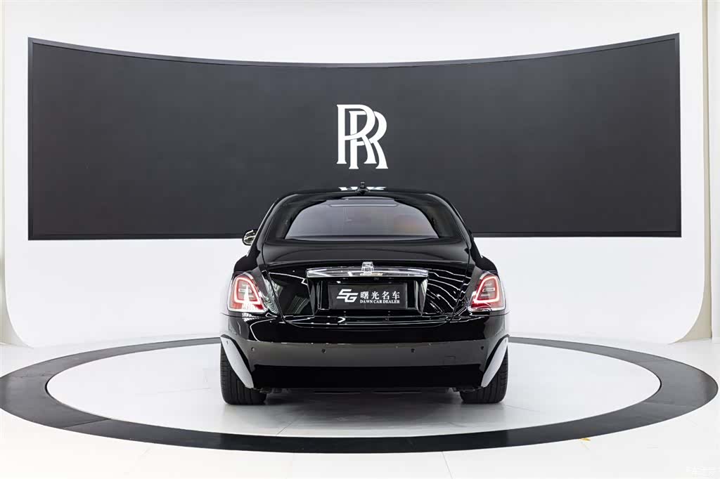 Rolls-Royce Ghost, 2023 все фото
