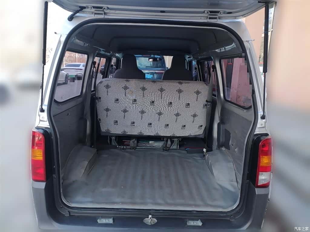 Wuling VI, 2022 10