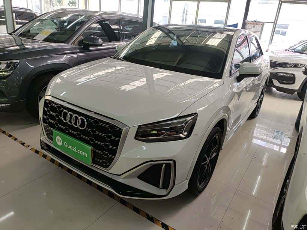 Audi Q2L, 2022 2