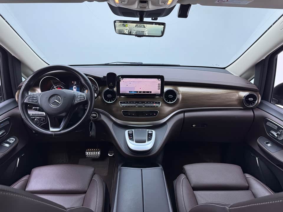 Mercedes-Benz V-class