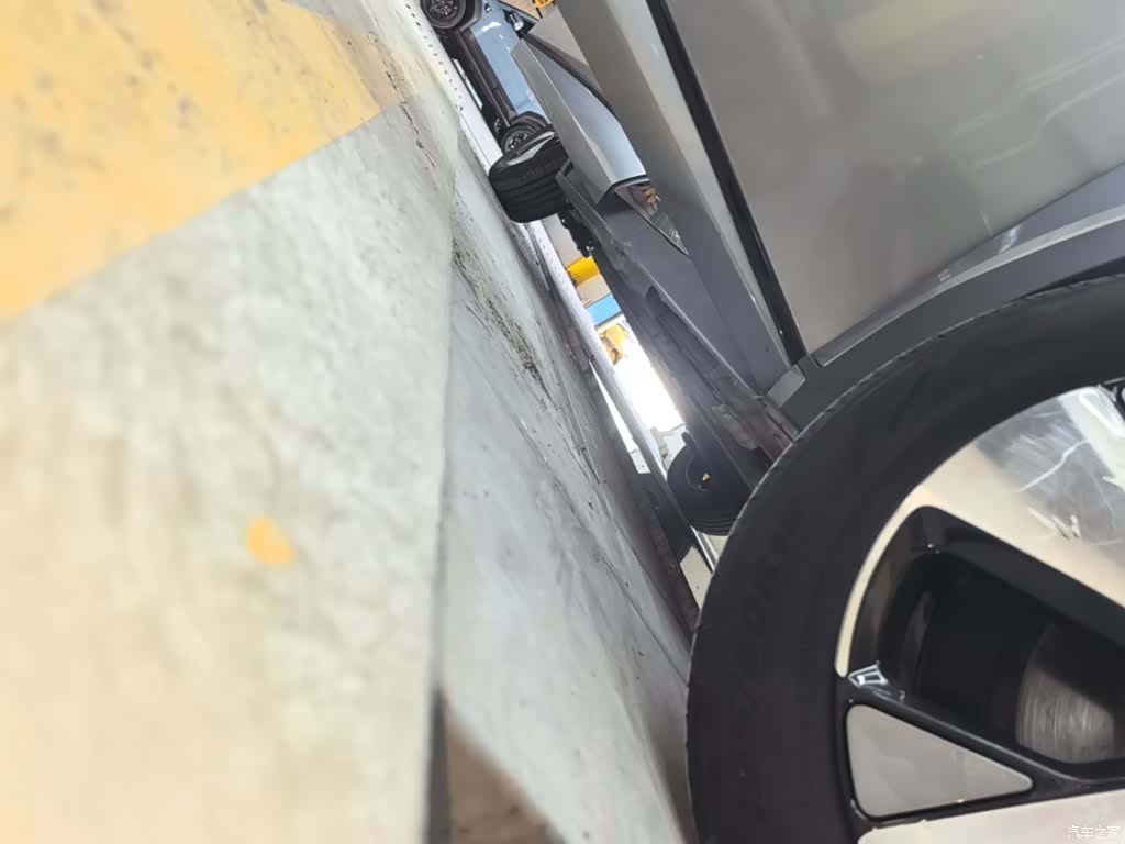 BYD Dolphin, 2023 21