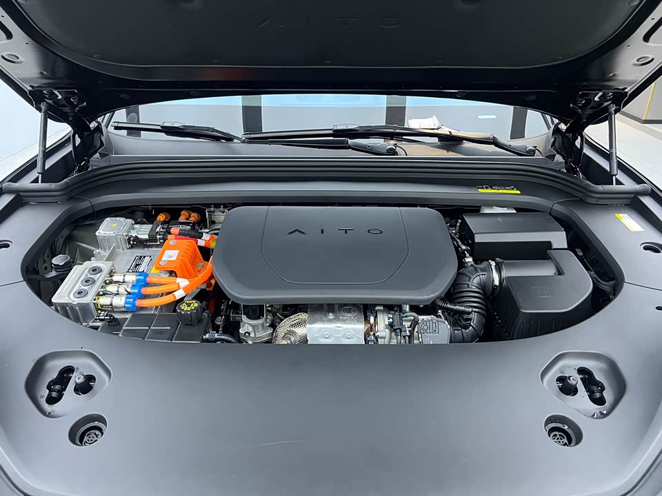 AITO Ask the world M9