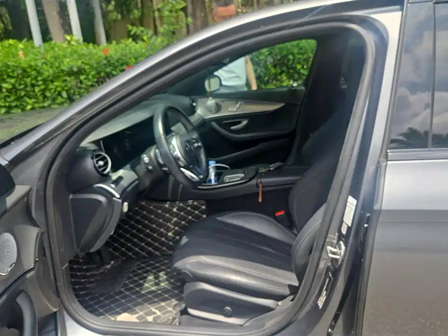 Mercedes-Benz E-class Mercedes-Benz E-class