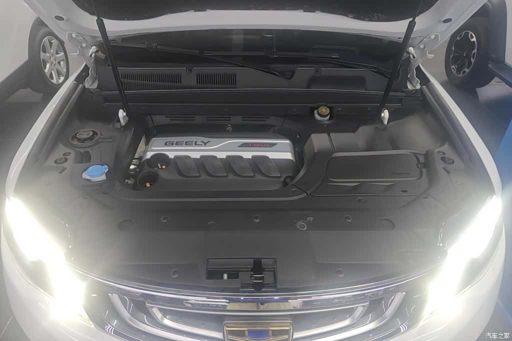 Geely Boyue, 2017 10