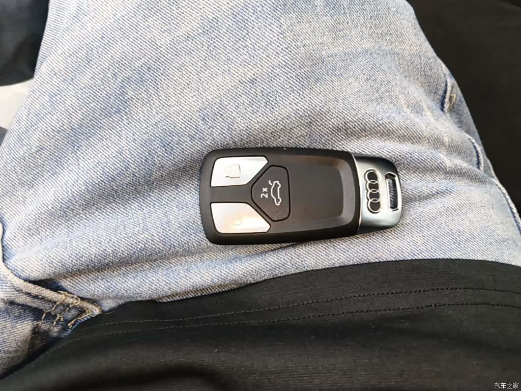 Audi A4L, 2023 9