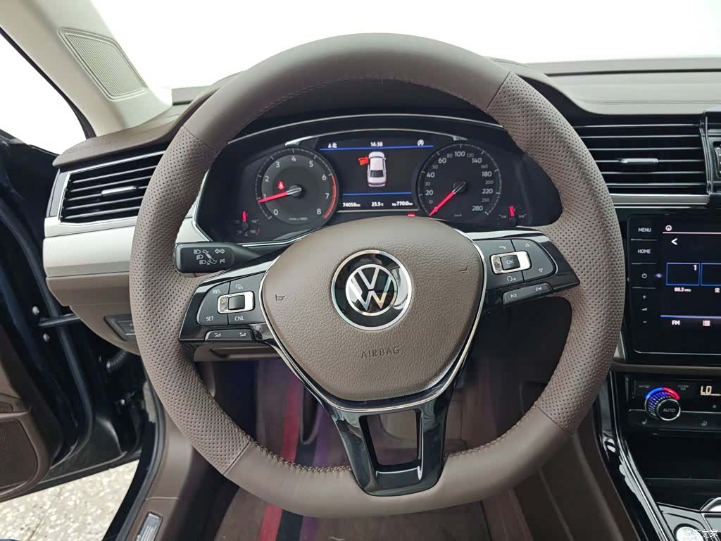 Volkswagen Phideon, 2021 9