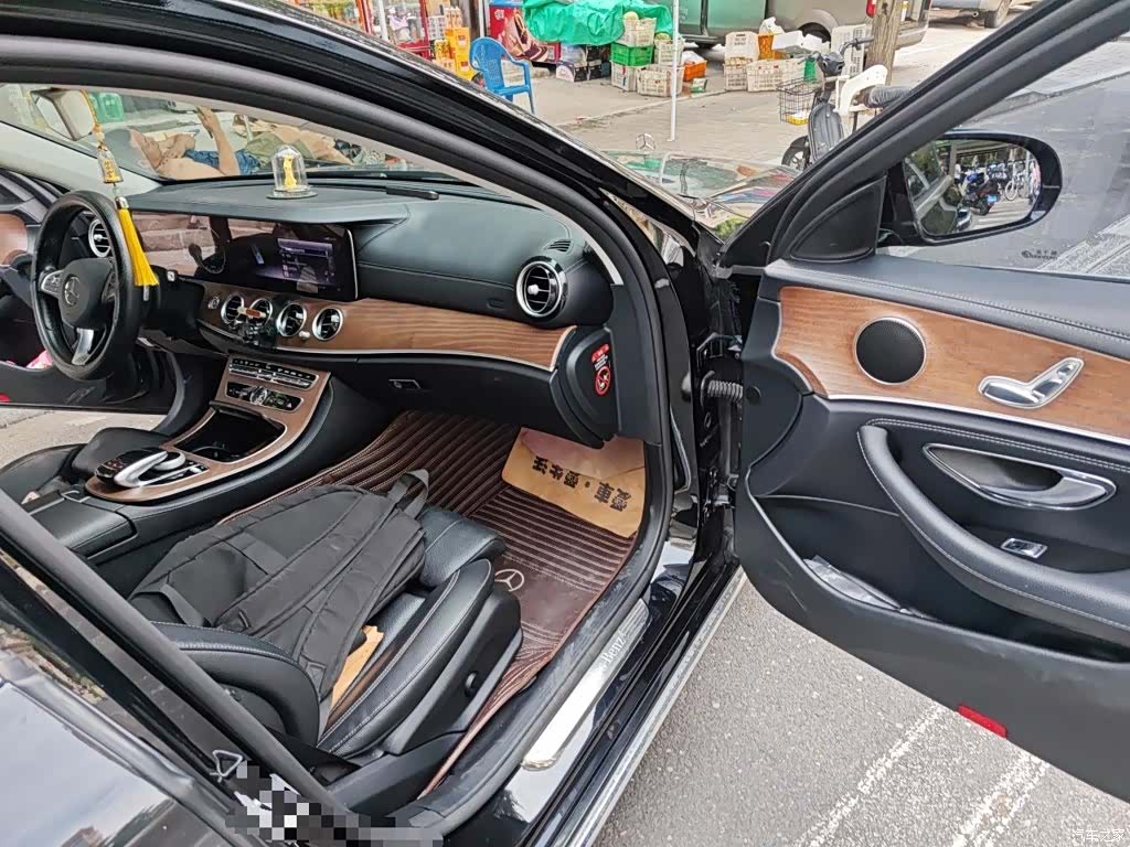 Mercedes-Benz E-Class, 2018 22