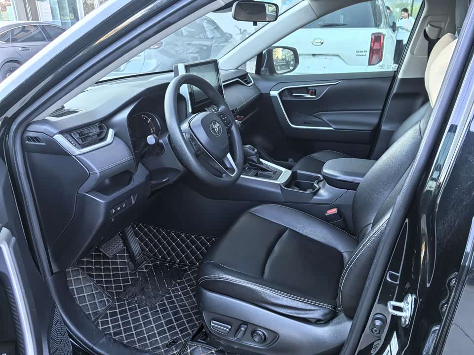 Toyota RAV4 Rongfang