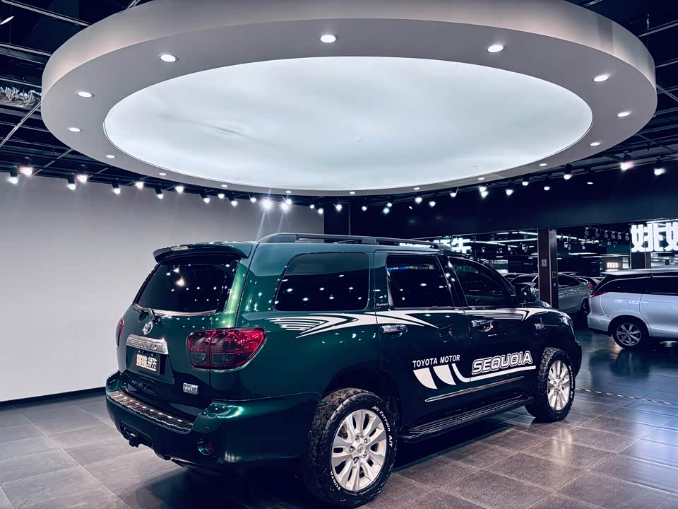 Toyota Sequoia