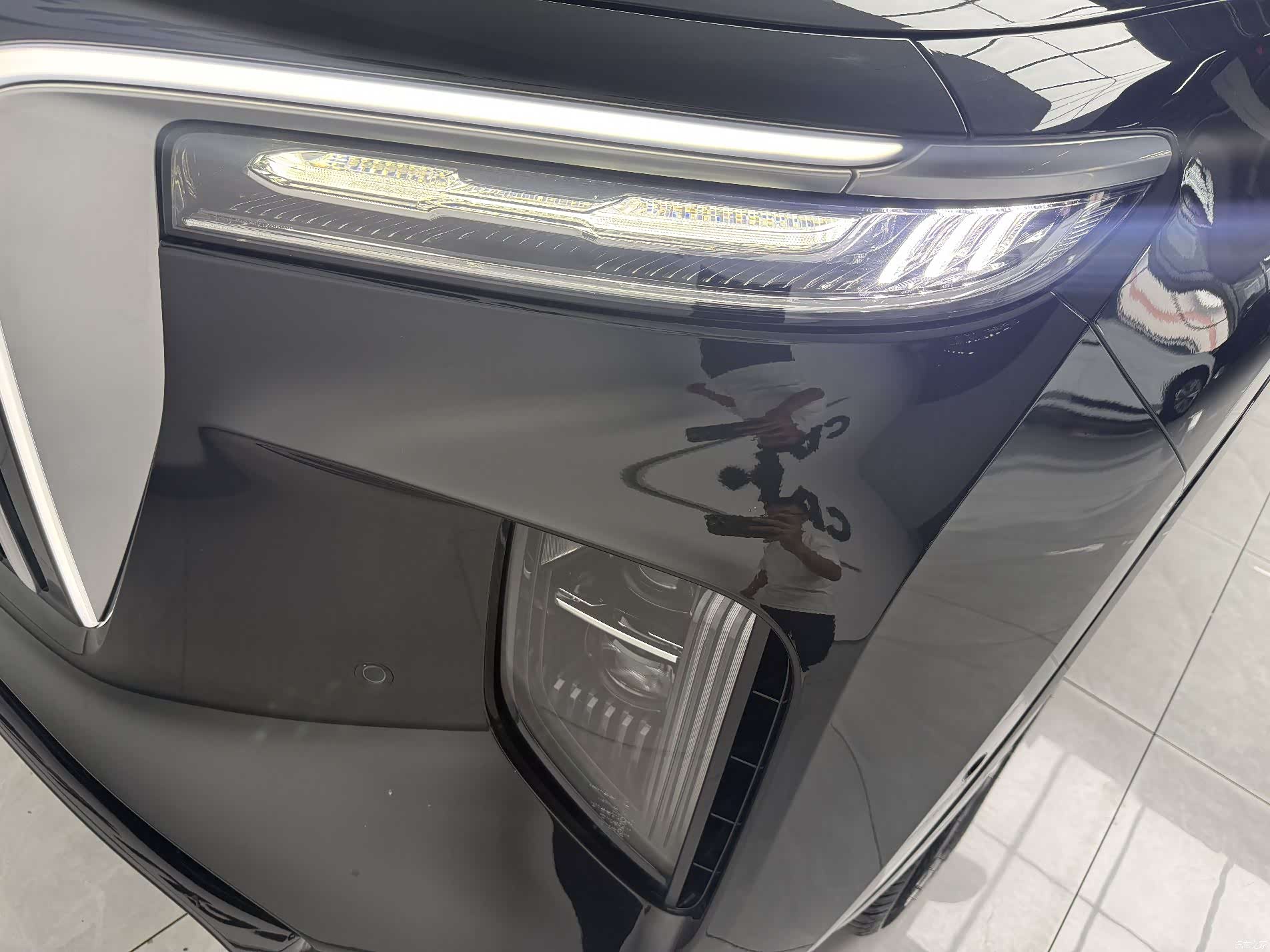 Hongqi E-HS9, 2023 все фото