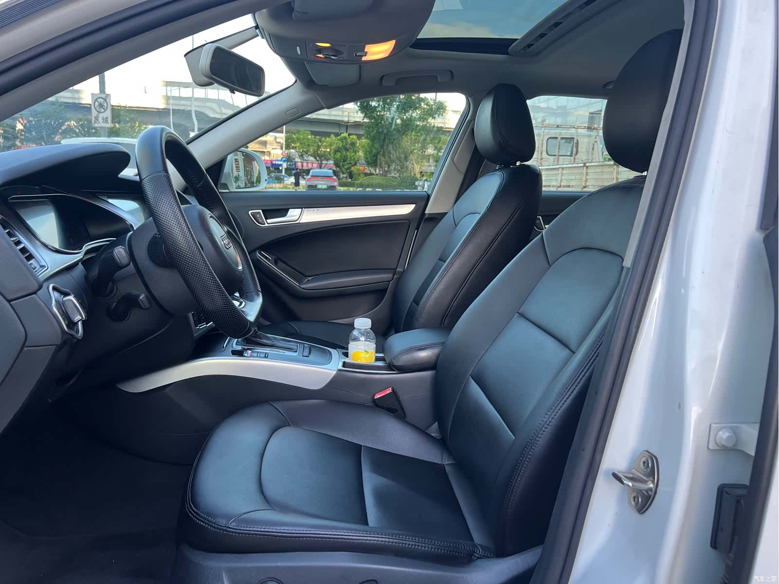 Audi A4L, 2012 11