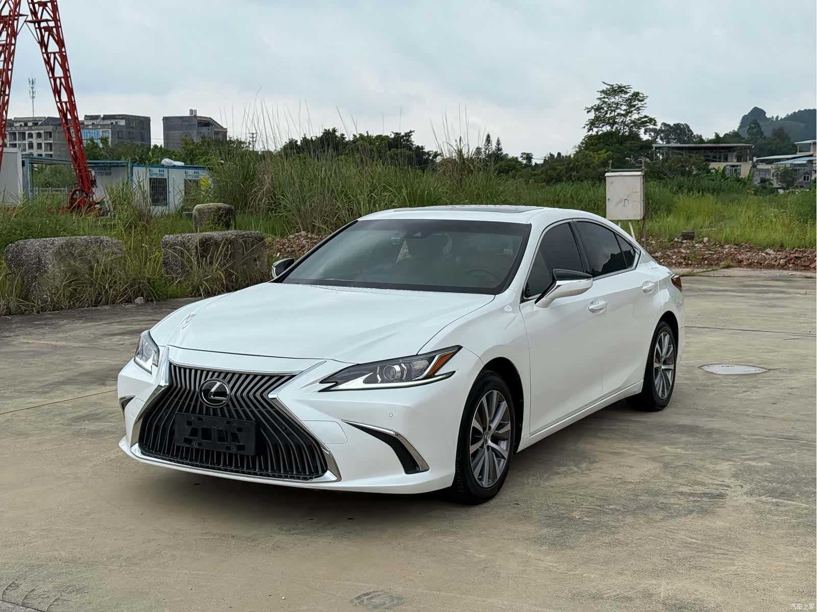 Lexus ES, 2020 1