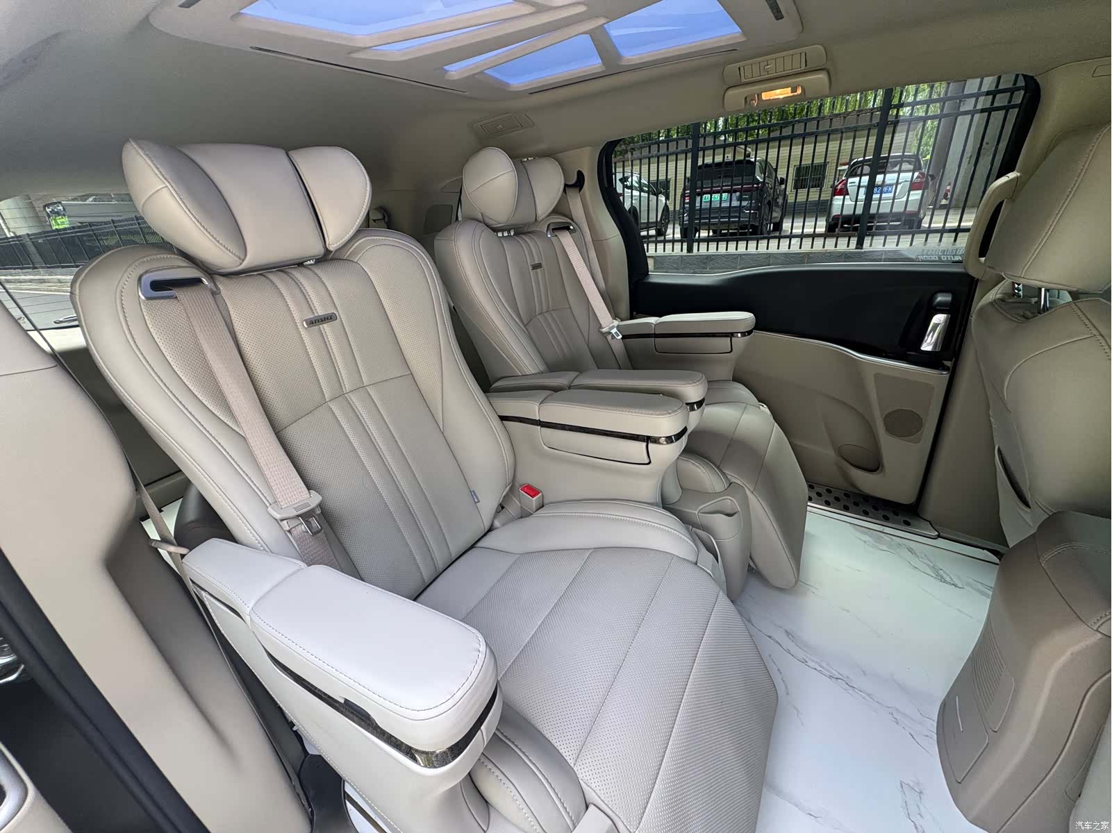 Buick GL8, 2019 11