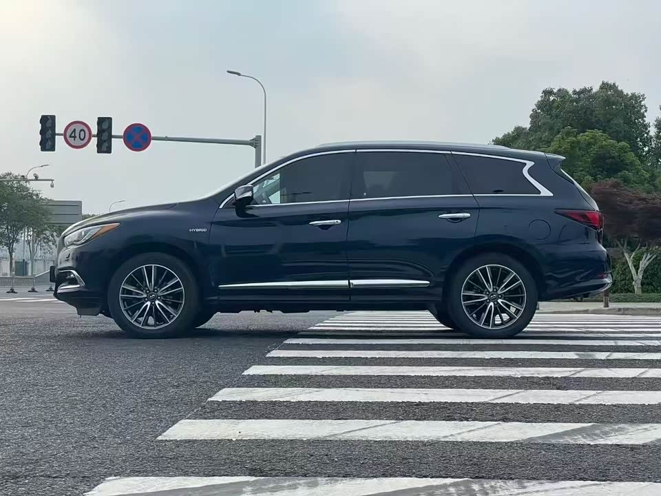Infiniti QX60