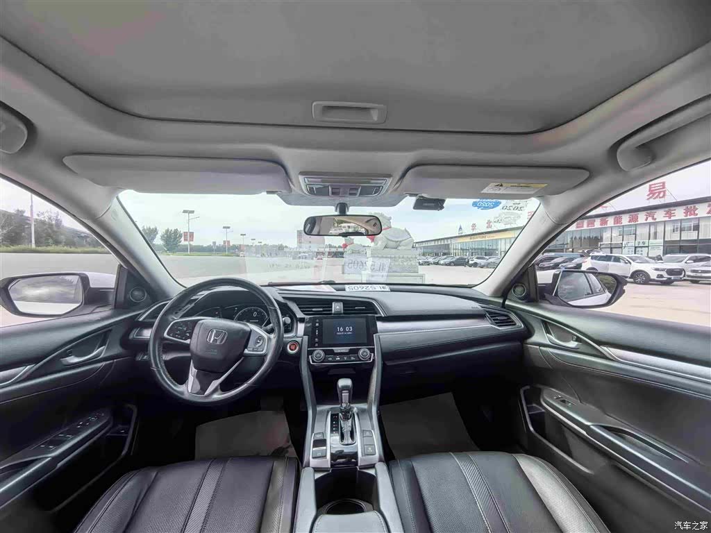Honda Civic, 2018 все фото
