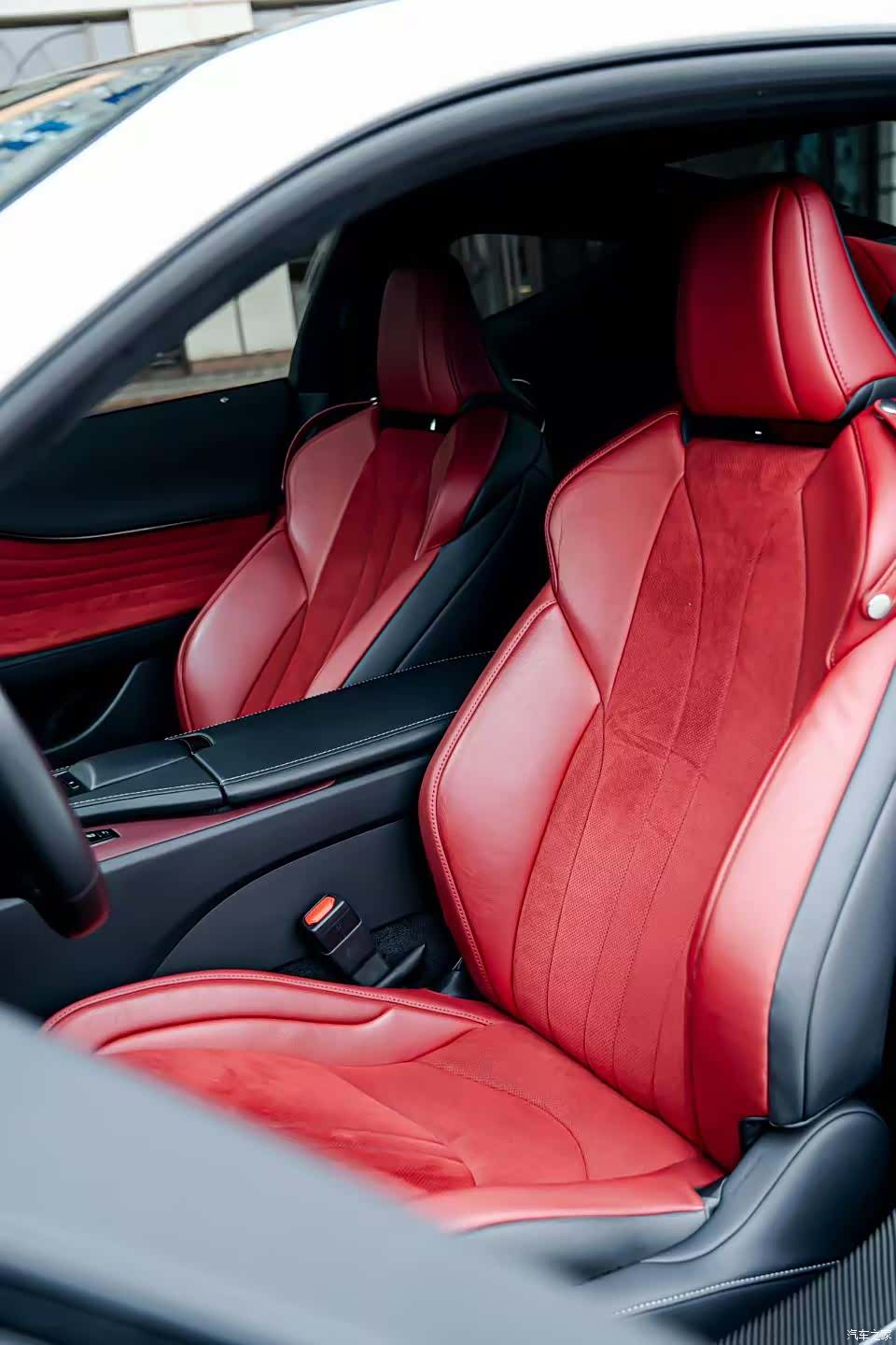 Lexus LC, 2022 22