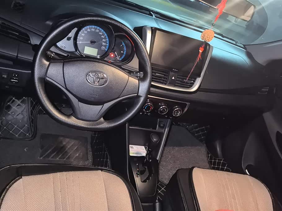 Toyota YARiS L Zhixuan