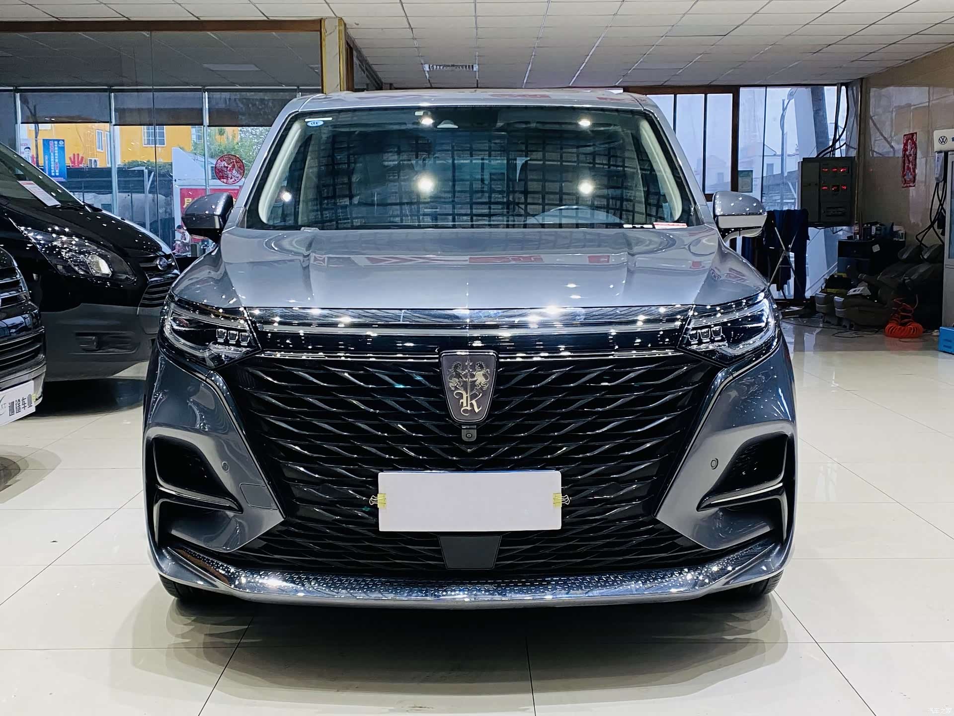 Roewe iMAX8, 2022 2