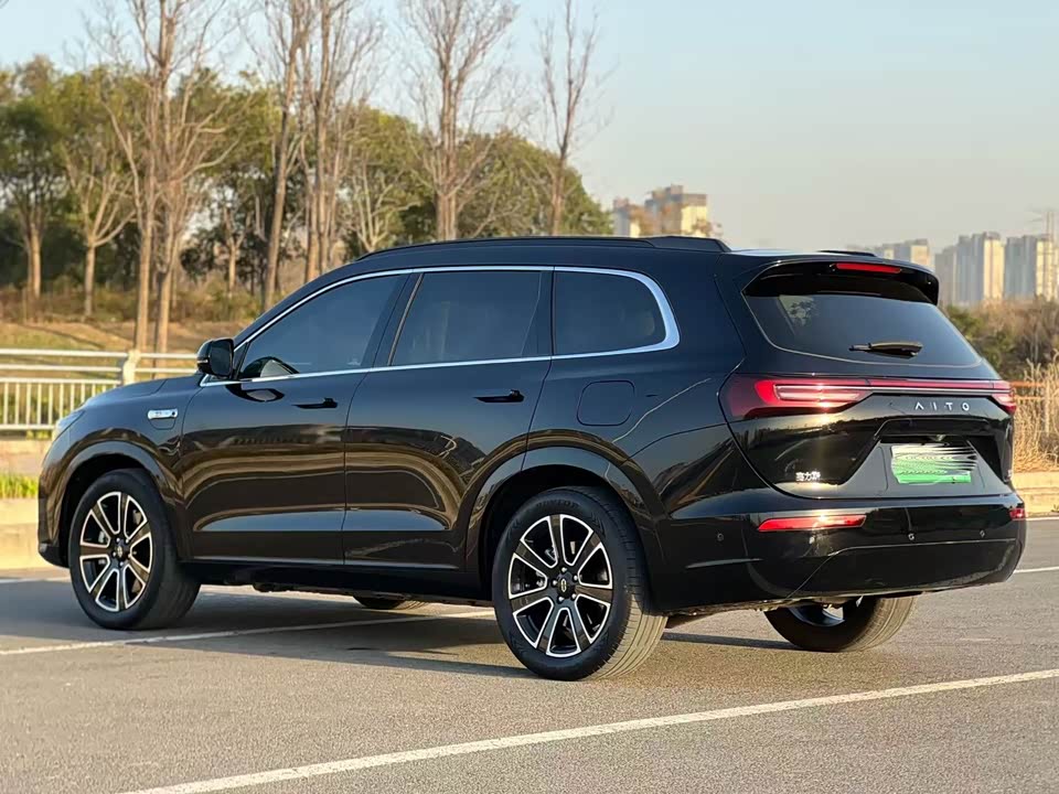 AITO Ask the world M7