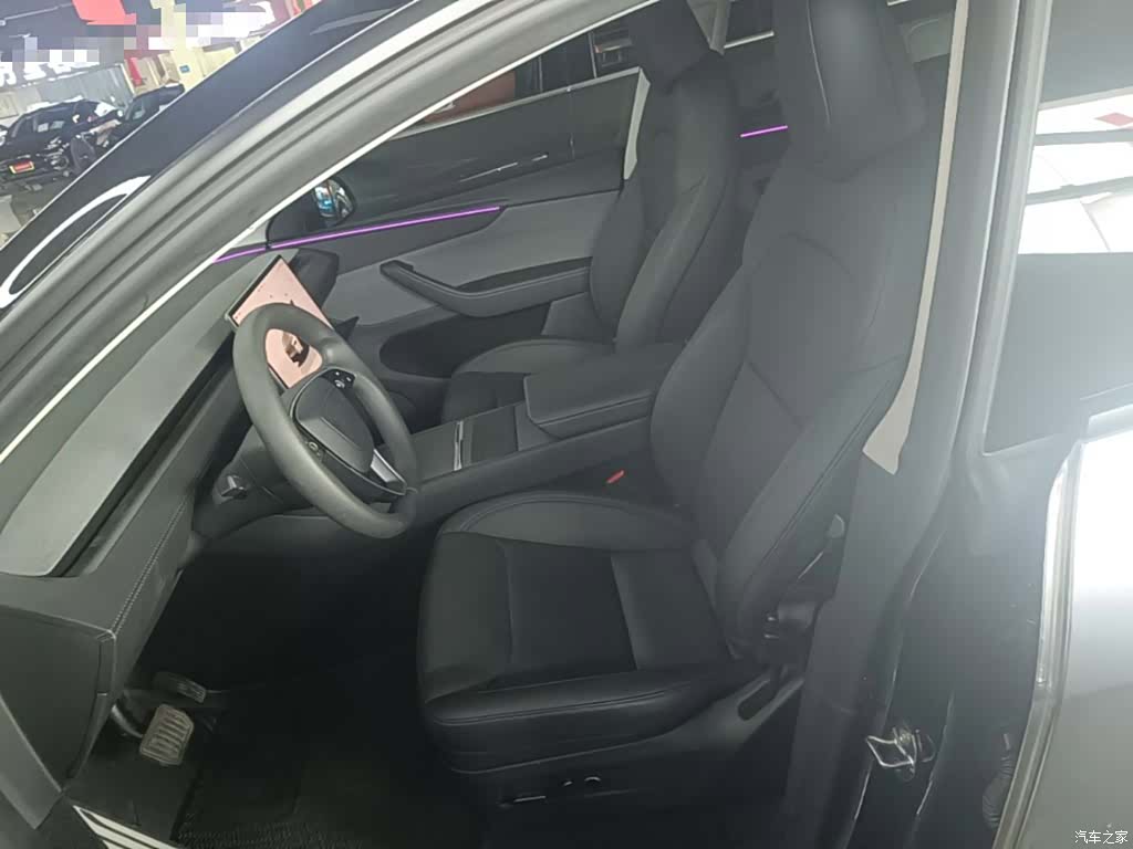 Tesla Model Y, 2025 15