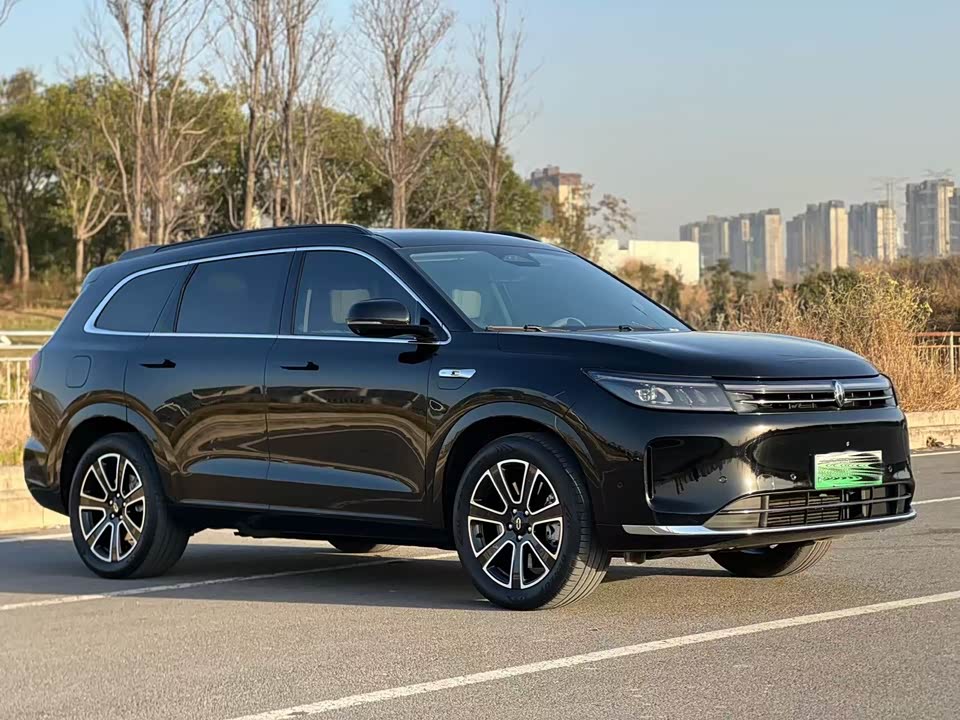 AITO Ask the world M7