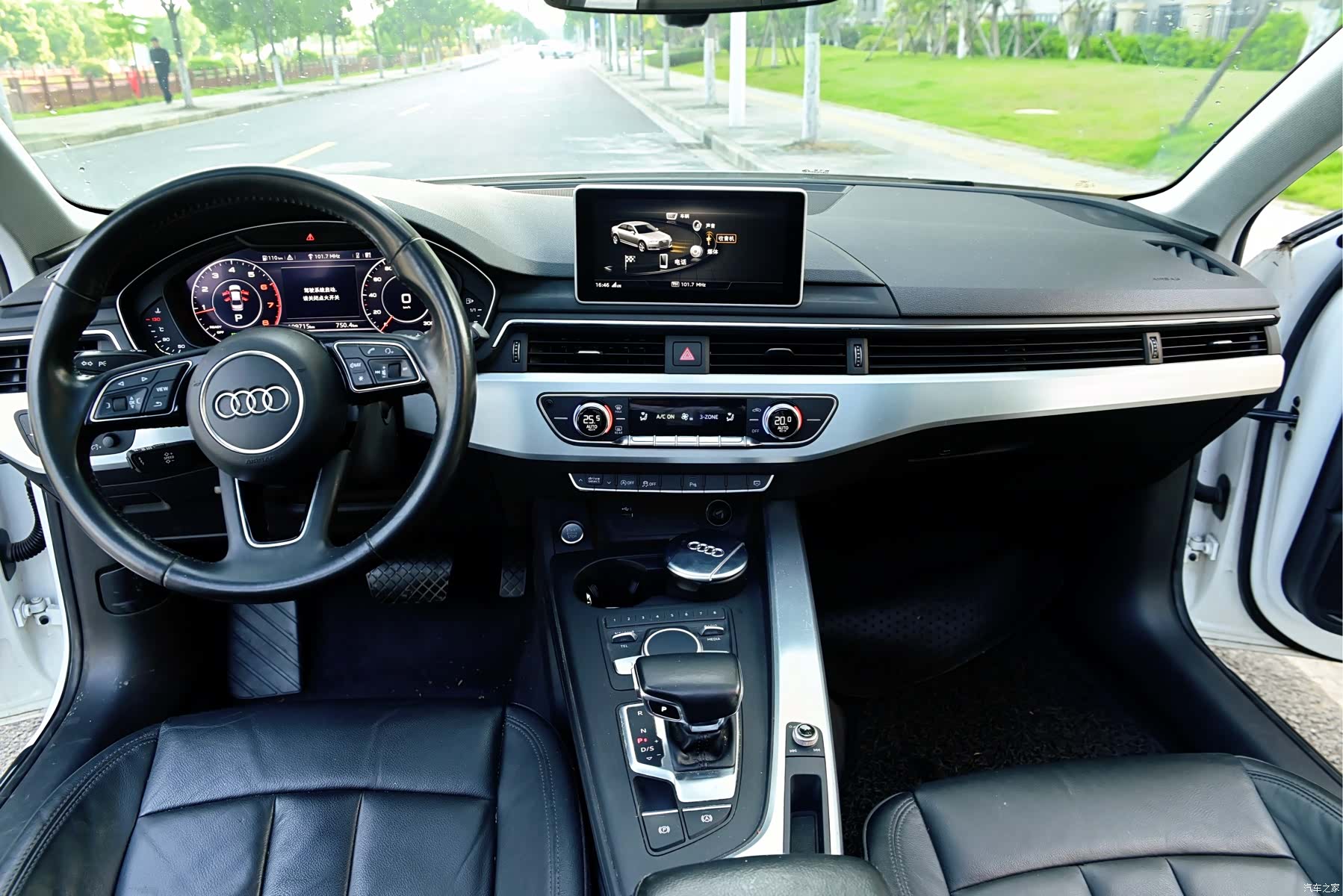 Audi A4L, 2018 9
