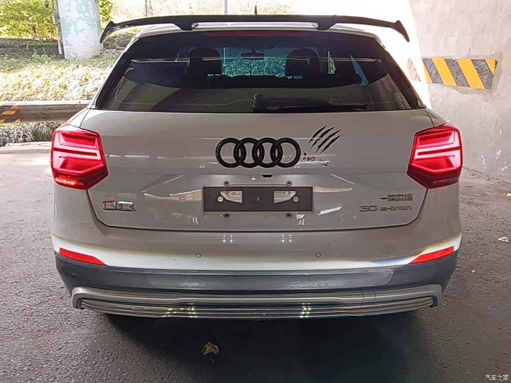 Audi e-tron, 2021 6