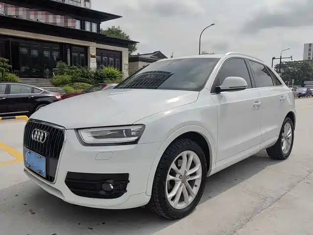 Audi Q3 2016 — купить из Китая под заказ