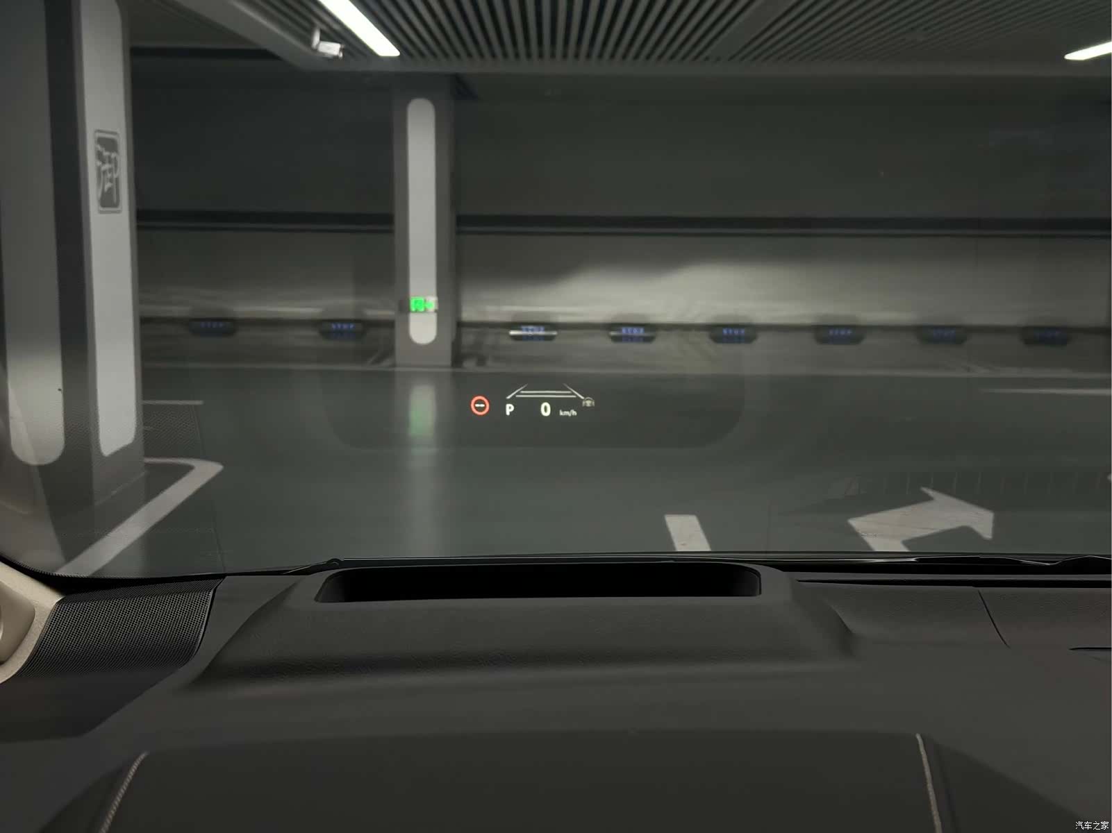 Toyota Alphard, 2024 13