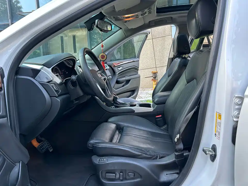 Cadillac SRX