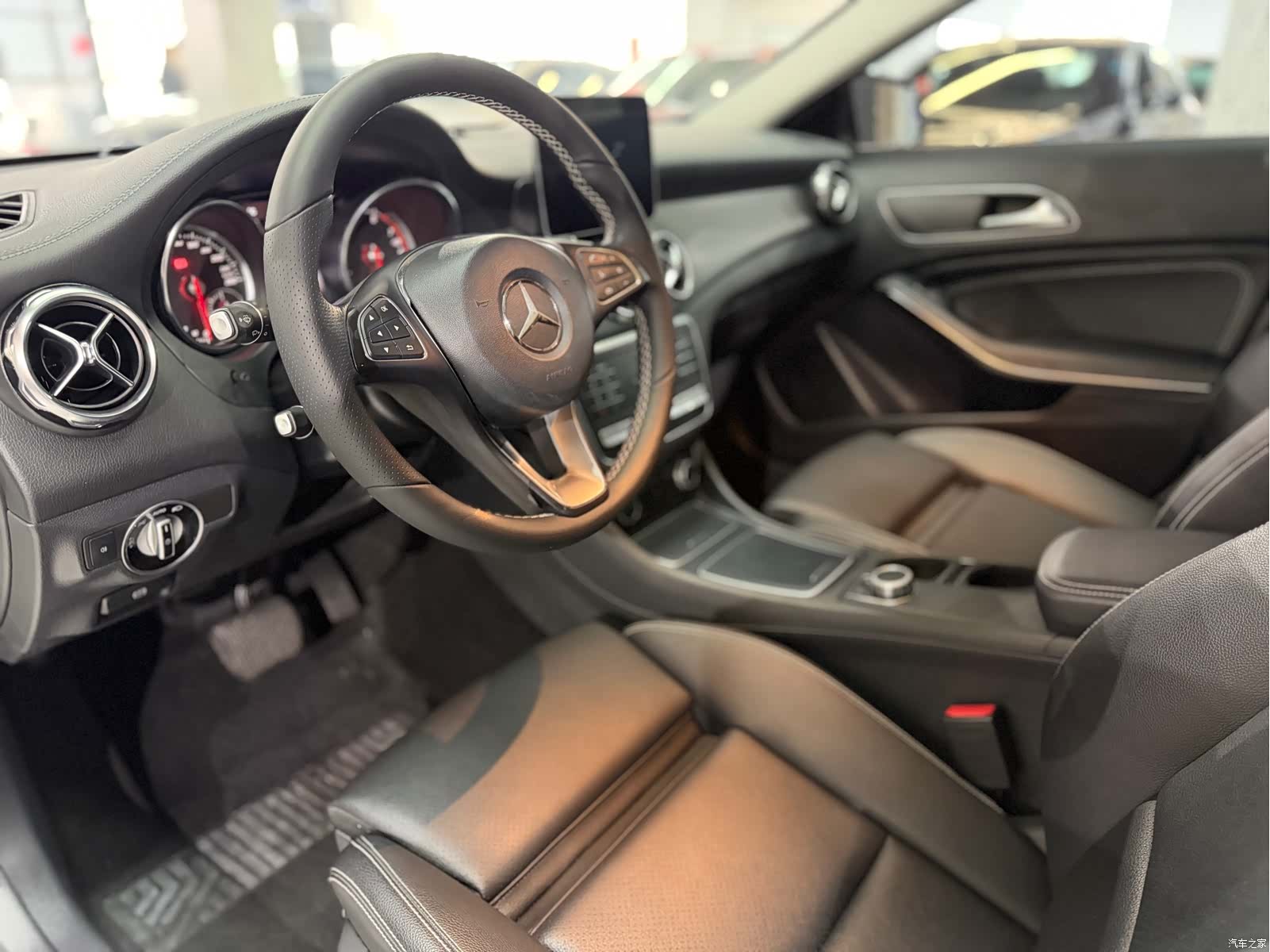 Mercedes-Benz GLA, 2019 все фото