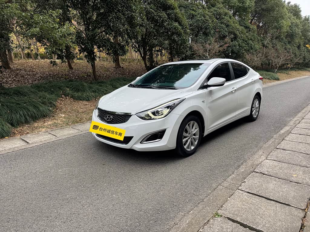 Hyundai Elantra