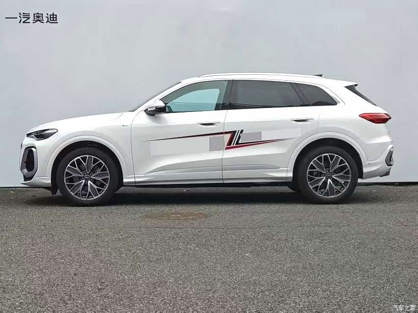 Audi Q5L, 2026 3