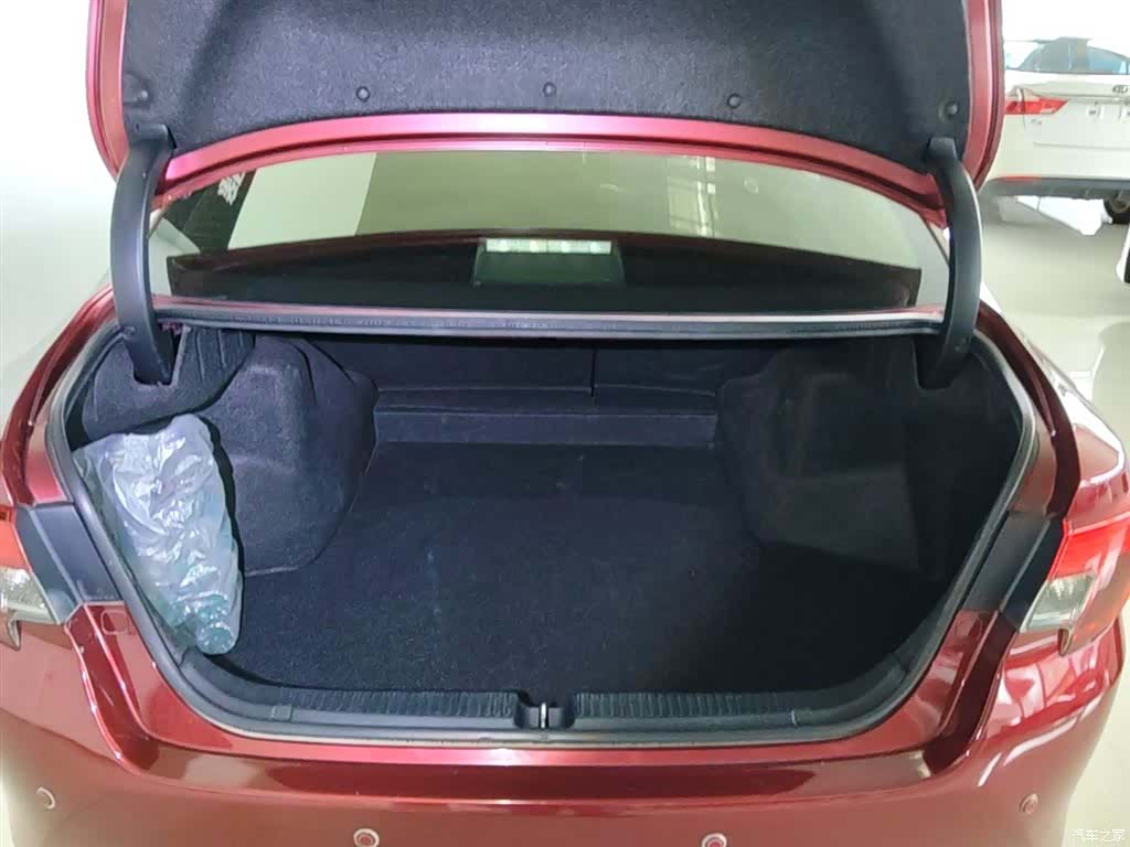 Toyota 2.5V, 2015 15
